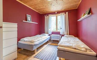 Schlafzimmer mit zwei Einzelbetten Ferienhaus Änglavik