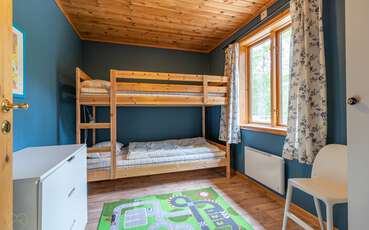 Schlafzimmer mit Etagenbett Ferienhaus Änglavik