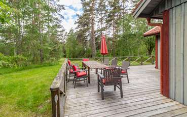 Terrasse mit Möbeln Ferienhaus Änglavik