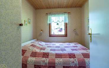 Schlafzimmer mit Doppelbett Ferienhaus Björksjön