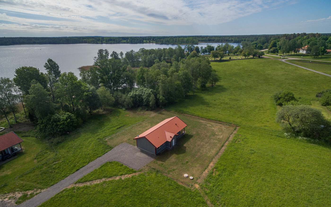 Bolmenstuga am großen See Bolmen – bild 2 av 12