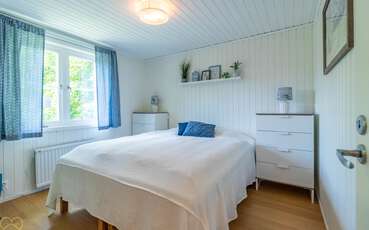 Zweites Schlafzimmer mit Doppelbett Ferienhaus Bredhult