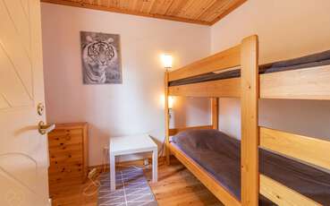 Schlafzimmer mit Etagenbett Ferienhaus Datjan