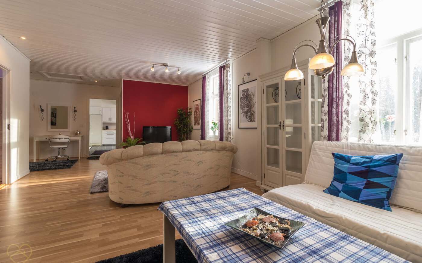 Edshult am See Mycklaflon in Småland – bild 8 av 21