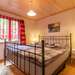 Schlafzimmer mit Doppelbett Ferienhaus Fallet