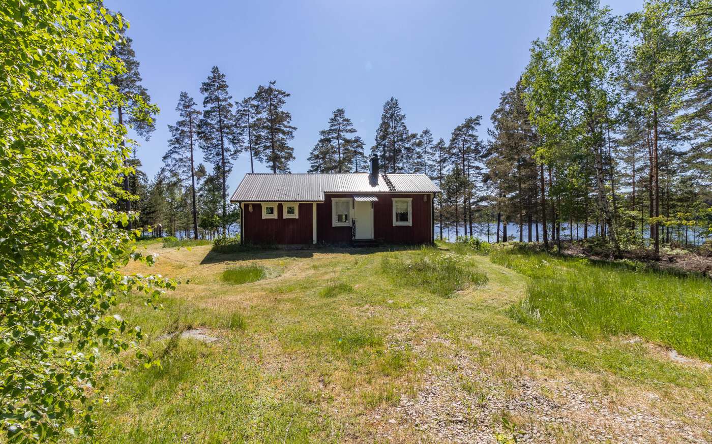 Försjön in einsamer Lage am See – bild 2 av 13
