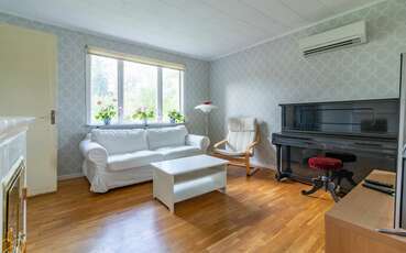 Wohnbereich mit TV Ferienhaus Fösingsmåla