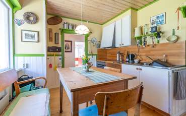 Küche mit Esstisch Ferienhaus Frieda