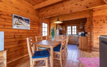 Essbereich Ferienhaus Gunnebo
