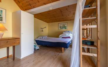 Doppelbett im Gästehaus Ferienhaus Hällevik