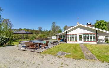 Aussenbereich Ferienhaus Hökamåla