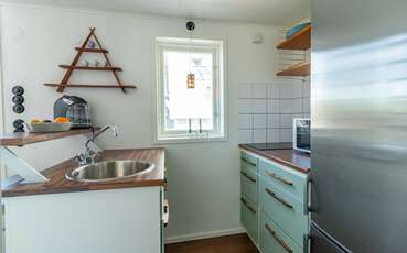Küchenbereich Ferienhaus Lilla Strandstugan