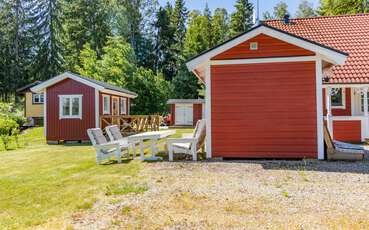 Bänke und Sitzbereich Ferienhaus Lillsvan