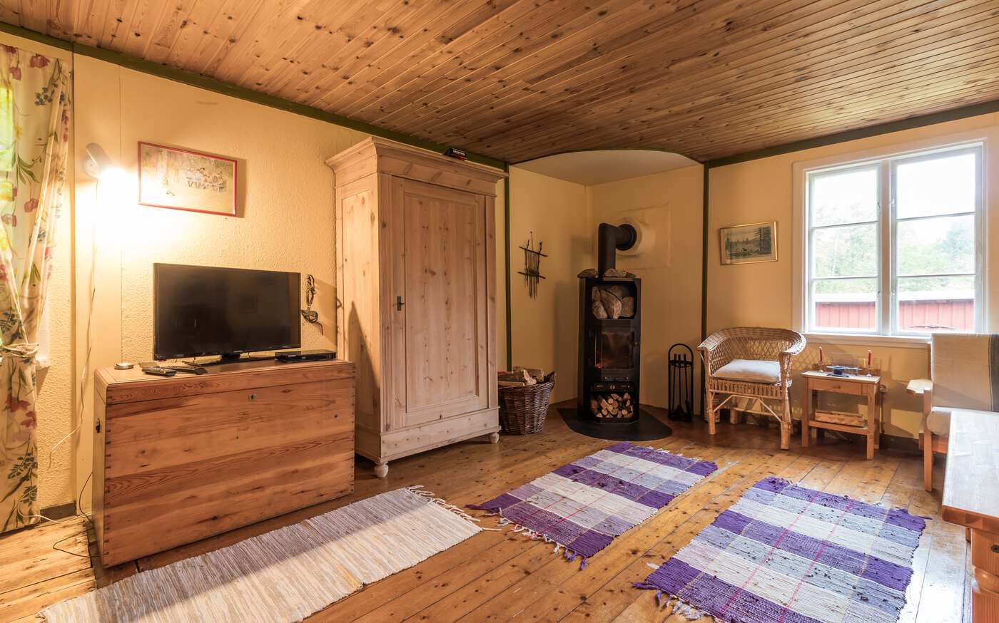 Litet hus in Småland – bild 7 av 12