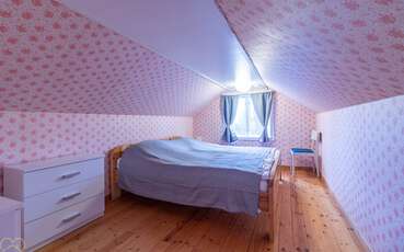 Schlafzimmer mit Doppelbett Ferienhaus Louisa