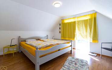 Zweites Schlafzimmer mit Doppelbett Ferienhaus Nyadal