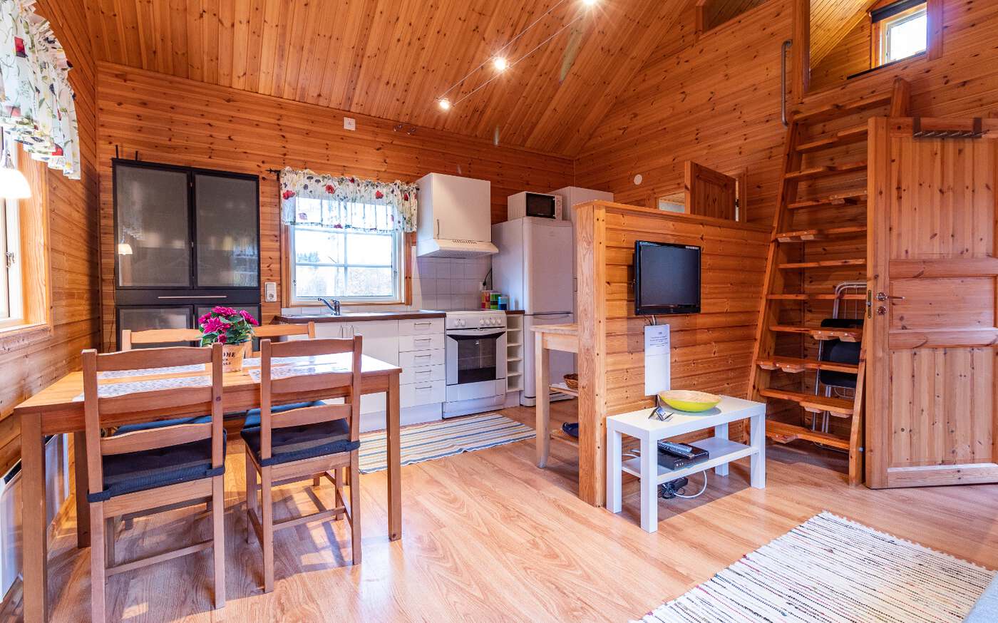 Örsjön mit Seelage bei Hallaryd in Südschweden – bild 3 av 9