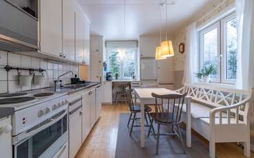Küche mit kleinem Essbereich Ferienhaus Påsklilja