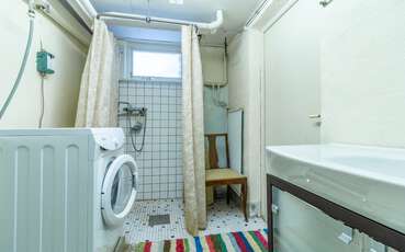 Bad mit Dusche und Waschmaschine Ferienhaus Quade