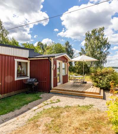 Terrasse mit Seeblick Ferienhaus Rinkaby