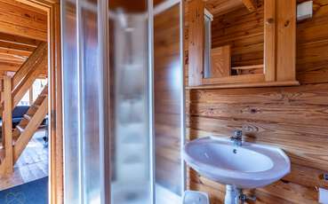 Dusche im Badezimmer Ferienhaus Slingsö