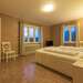 Schlafzimmer mit einem Doppelbett Ferienhaus Småland