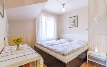 Schlafzimmer mit Doppelbett Ferienhaus Solkust