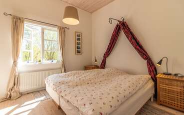 Schlafzimmer mit Doppelbett Ferienhaus Stensjö