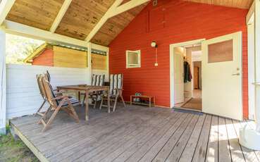 Terrasse vor dem Haus Ferienhaus Stensjö