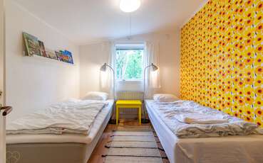 Schlafzimmer mit zwei Einzelbetten Ferienhaus Svanvik