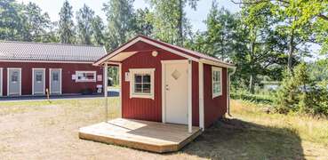 Campingstuga Törestorp direkt am See