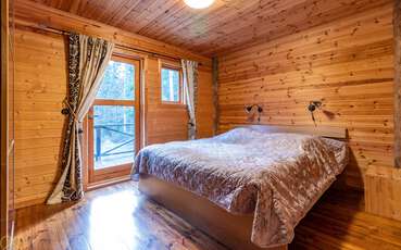 Schlafzimmer mit Doppelbett Ferienhaus Viken